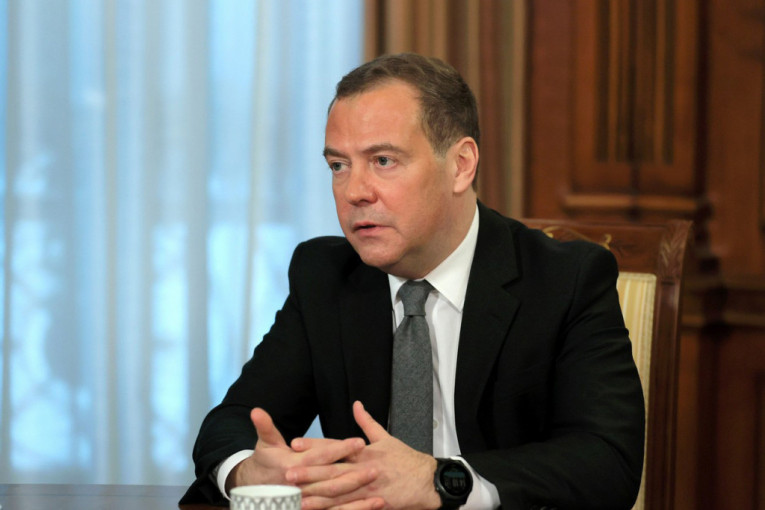 Medvedev bez zadrške o Navaljnom: "Politički podlac, koristi ciničnu taktiku za dolazak na vlast"