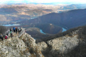 Jedan od najlepših vidikovaca u Srbiji: Sa planine Kablar pogled puca na meandre Zapadne Morave, vidi se i pola Šumadije (FOTO)