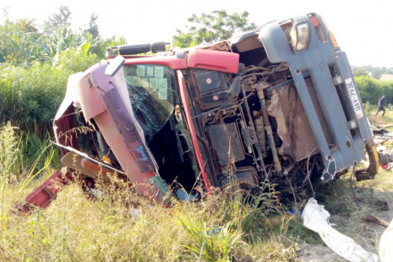 Tragedija u saobraćajnoj nesreći: Preko 30 poginulih, petoro u bolnici(FOTO)