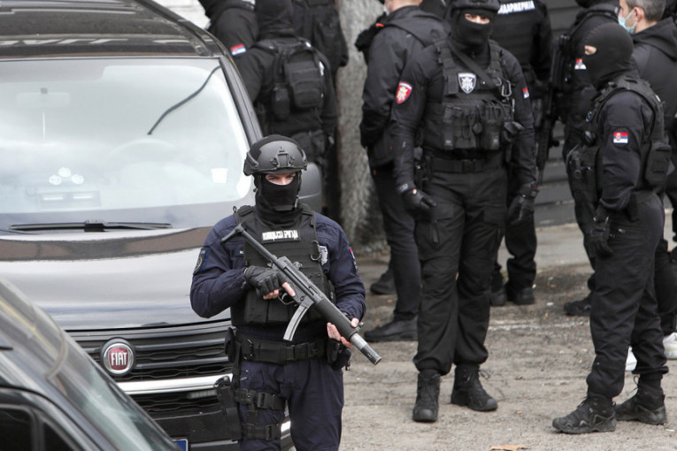 Žandarmerija češlja još jedan štek Velje Nevolje: Policija pretražuje vikendicu u Ritopeku u potrazi za dokazima brutalnih zločina