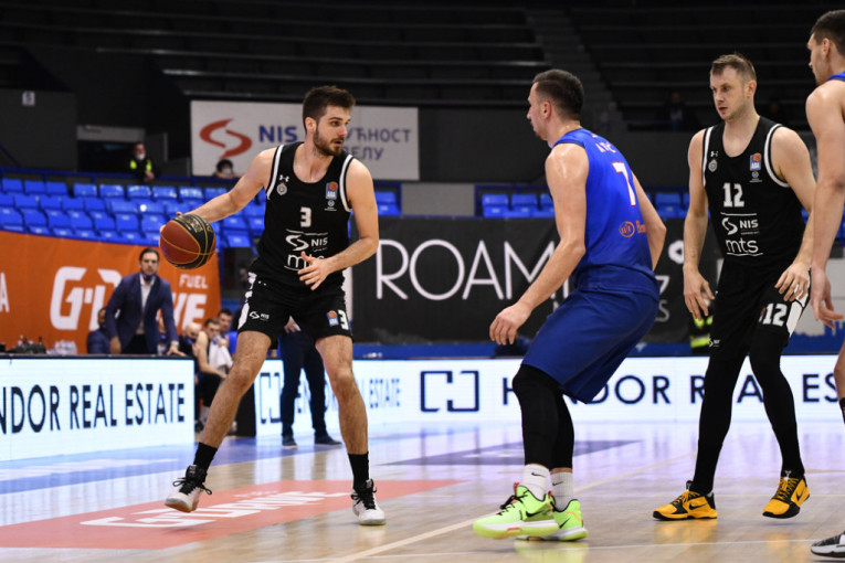 KRAJ: Nema kraja mučenju Partizana na Jadranu