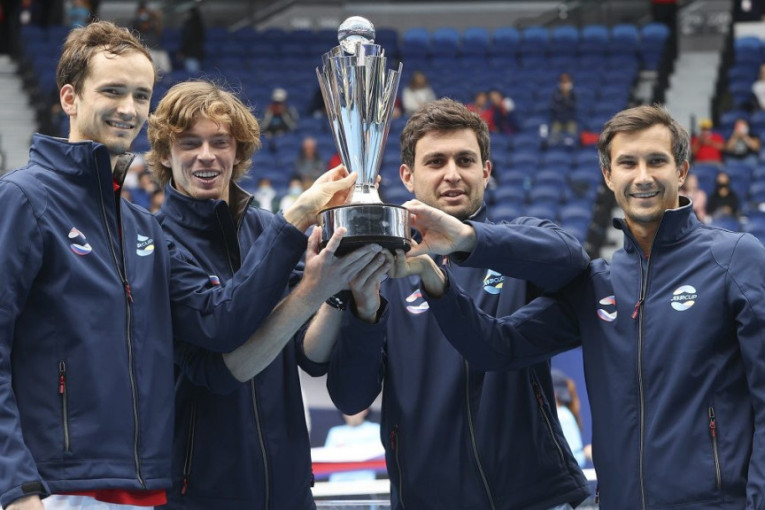 Rusija podigla trofej ATP kupa