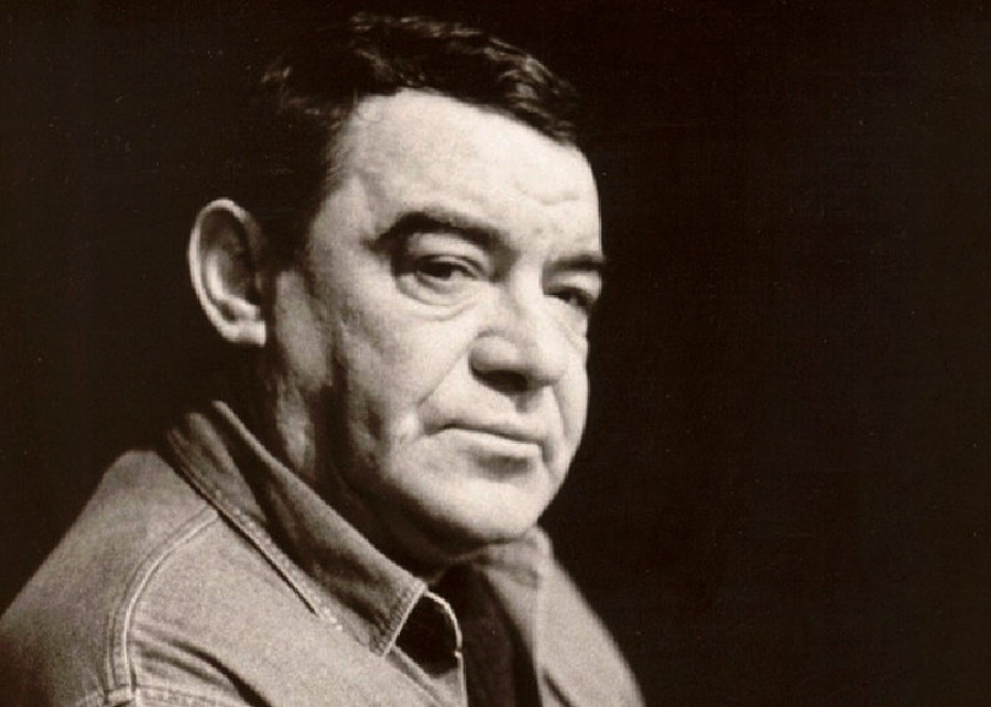 Crni humor Branka Cvejića i Josifa Tatića u noći kad je gorelo Jugoslovensko dramsko: "Da li je u bifeu stradala ona knjiga dugovanja?"