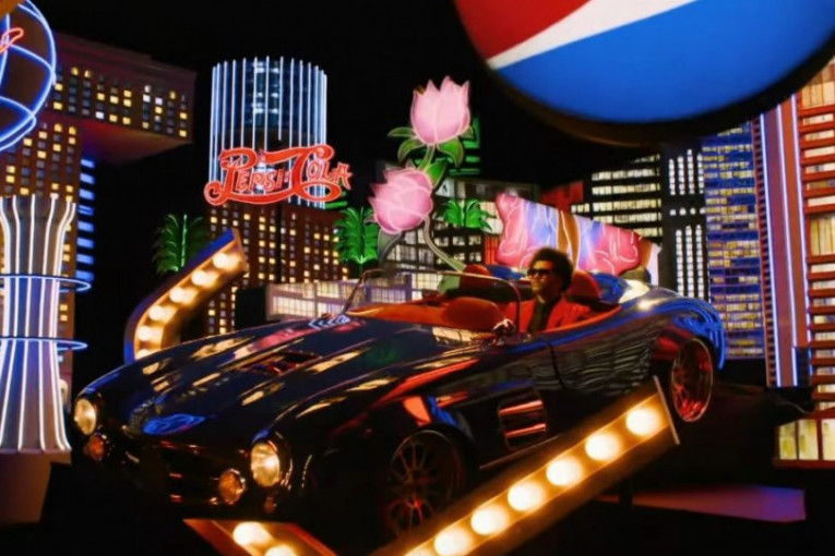 The Weeknd je iz svog džepa dao sedam miliona za nastup na Superboulu: Na sceni se pojavio u kabrioletu, pa Tampu pretvorio u Las Vegas!