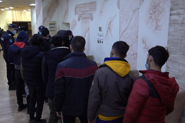 Policija u centru Beograda otkrila 66 ilegalnih migranata