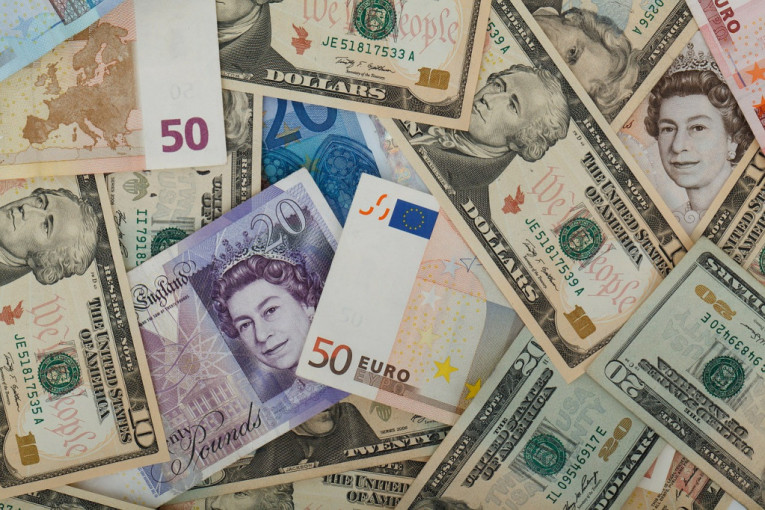Pazite se, u Srbiji je sve više lažnih dolara: NBS otkrila osam puta više falsifikata nego pre krize