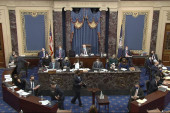 Vlada SAD na respiratoru: Predstavnički dom ukinuo limit, na potezu Senat