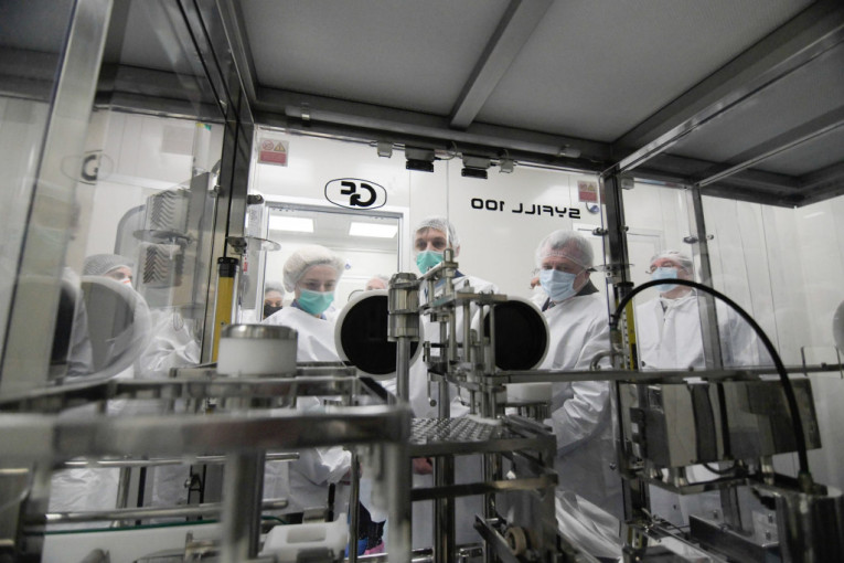 Sada i zvanično, počinje proizvodnja ruske vakcine u Srbiji! Potpisan sporazum