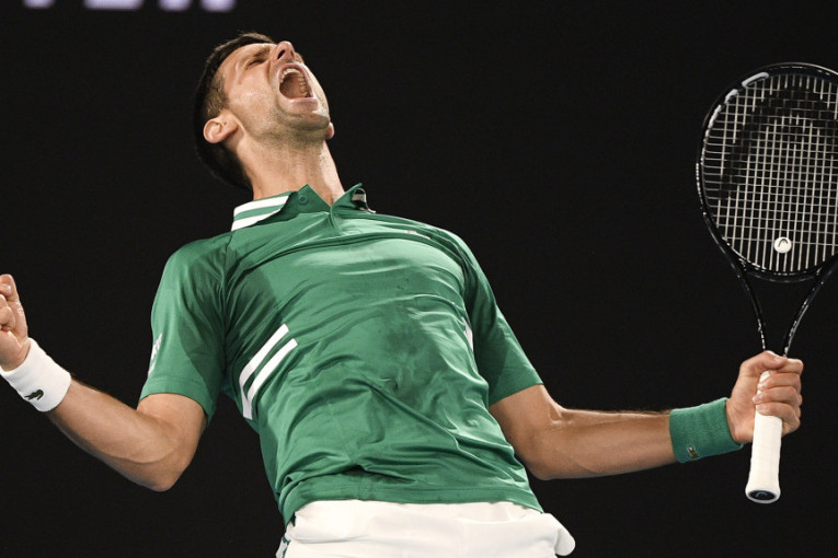 Bravo majstore: Novak u najčudnijem meču u karijeri jači od povrede i Frica
