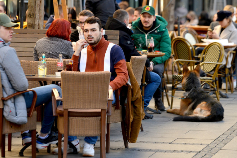 Krizni štab će tražiti zatvaranje ugostiteljskih objekata?! Novi soj korone se širi Srbijom