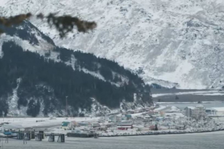 Kad čeljad nije besna: Stanovnici gradića Vitier na Aljasci žive pod istim krovom