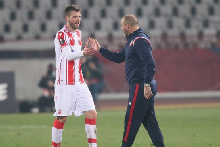 Milunović: Ne dolazi Milan svaki dan u Beograd, žao mi je zbog kartona
