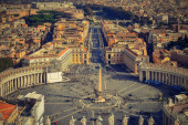Napad u Vatikanu: Muškarac mahao nožem i pretio da će sve ubiti