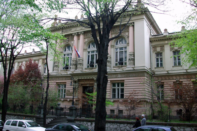 U Trećoj beogradskoj gimnaziji 24 đaka obolelo od koronavirusa: Pored učenika zaraženo i dva profesora