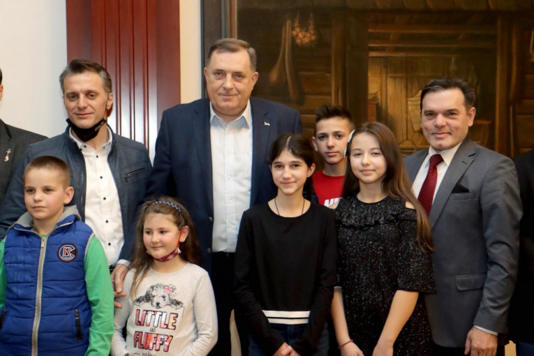 Dodik: Film "Dara iz Jasenovca" važan za srpski narod