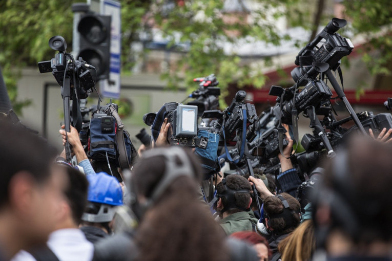 Brnabićeva: Cilj nam je da se novinari osećaju bezbedno dok rade