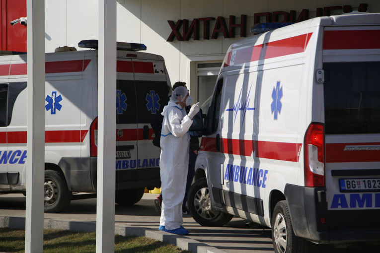 Nije mu bilo spasa: Muškarac preminuo ispred kovid ambulante u Vranju, samo se srušio