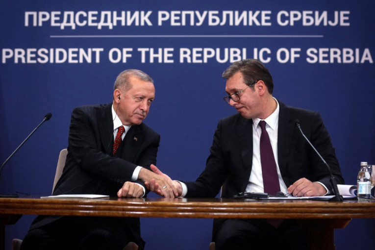 Srbija i Turska daju doprinos stabilnosti celog regiona: Vučić telefonom razgovarao sa Erdoganom
