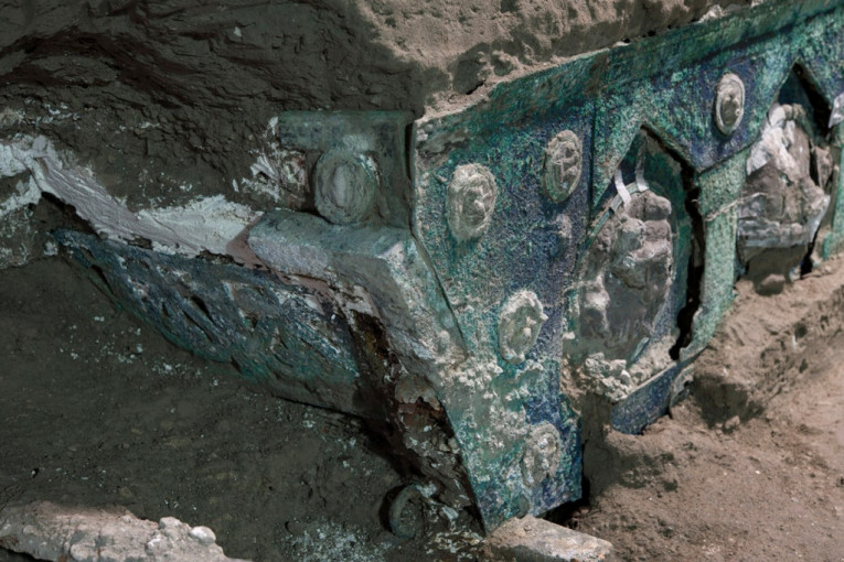 Otkriće bez presedana: Jedinstvena ceremonijalna kočija pronađena u Pompeji