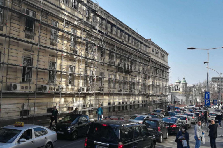 Velelepno zdanje iz 19. veka dobiće novi sjaj: Počela restauracija fasade zgrade Privrednog suda