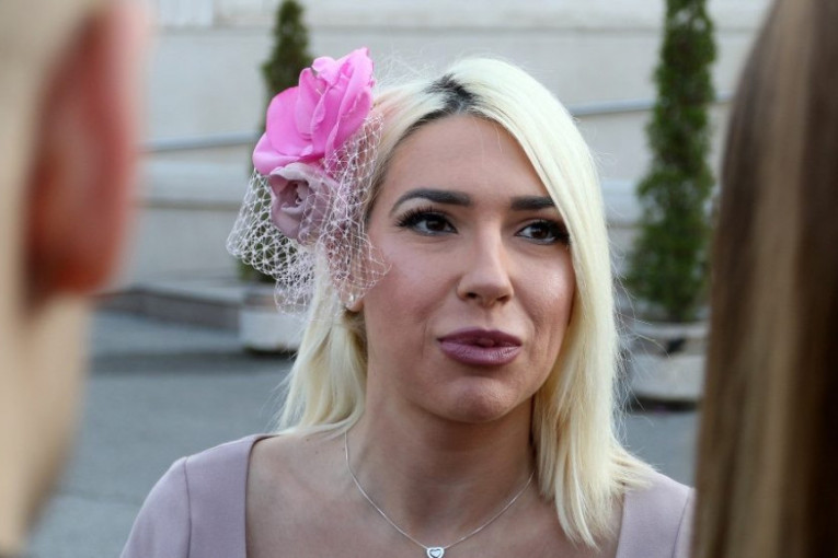 Jovana Jeremić odgovorila Sanji Marinković: Ja sam original i zato nikad to neću da uradim!