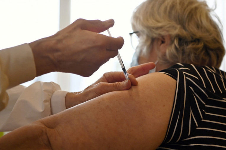 Nastavlja se vakcinacija u Srbiji: Dato više od dva miliona doza, dnevno se prijavi 20.000 ljudi