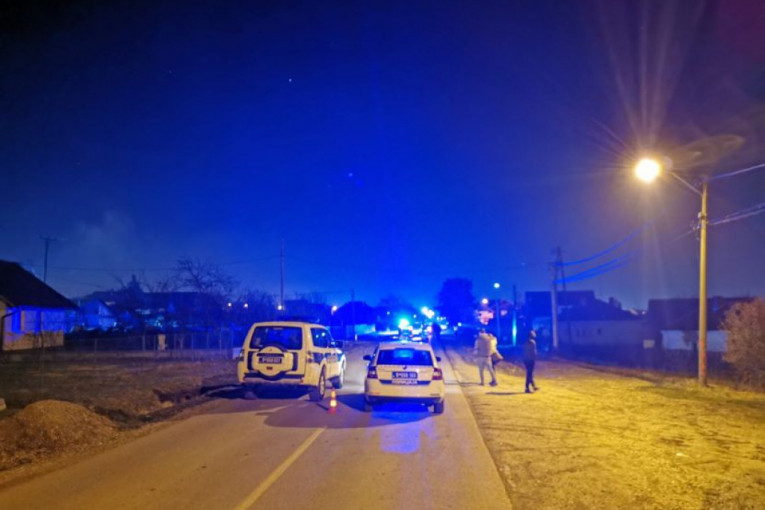 Težak udes kod Šapca: Sudarili se dva automobila i kombi, jedan od vozača na mestu mrtav