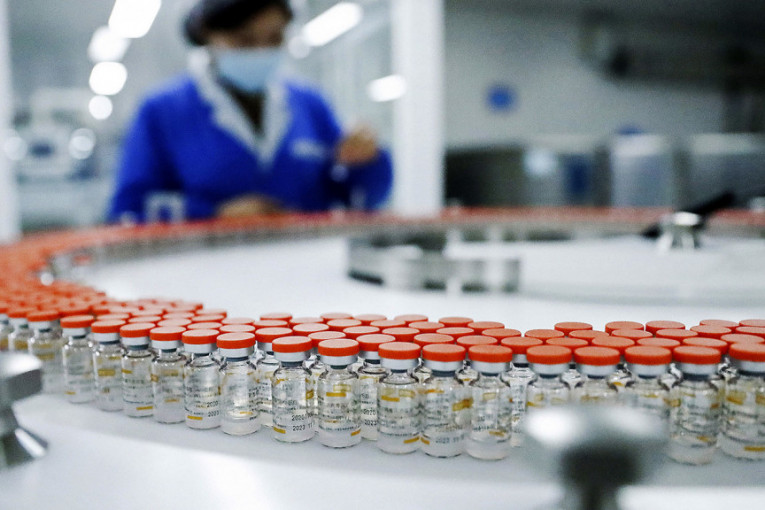 Kina može do juna da proizvede vakcine za 40 odsto građana