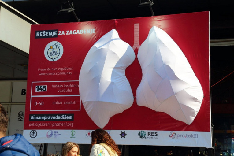 "Ukradena istina o zagađenju": Bilbord pluća misteriozno nestao sa Platoa Milana Mladenovića