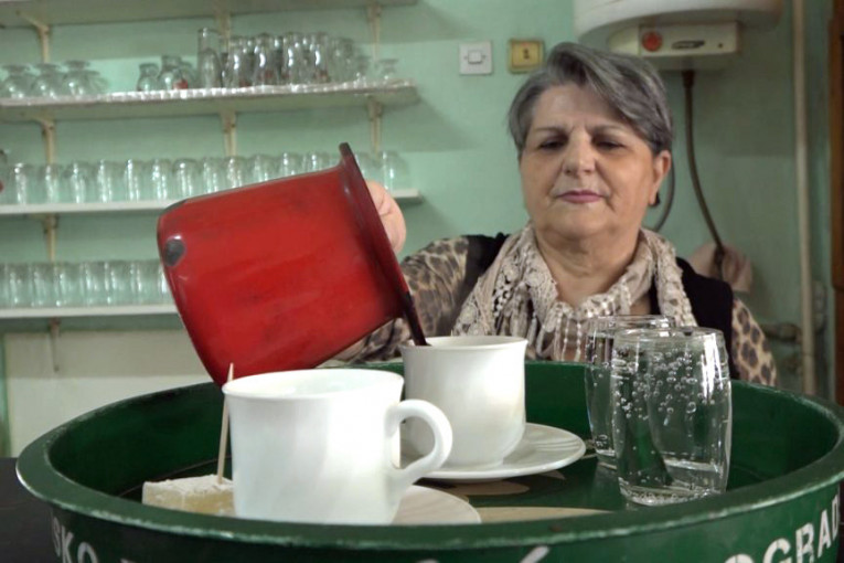 Kafana u Dragačevu za Ginisa - kafa i kisela voda koštaju 40 dinara, kafedžija poručio: Ne treba biti alav, stvari dođu same od sebe