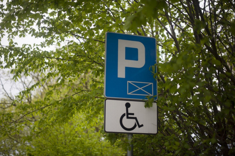 Lepa vest: Produžen rok važenja parking-karata za invalide do kraja godine