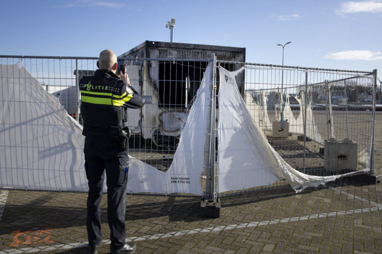 Eksplozija kod centra za testiranje na koronavirus u Holandiji! (VIDEO)
