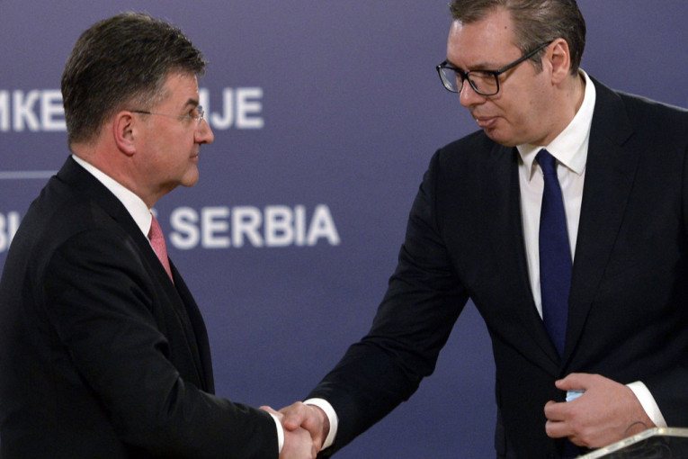 Serija važnih sastanaka predsednika Srbije: Vučić sutra sa Lajčakom i Bramercom
