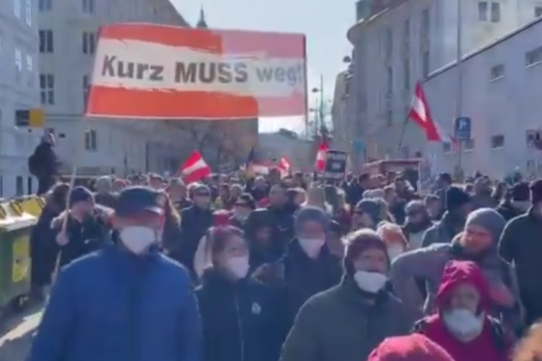 Beč blokiran zbog epidemioloških mera: Na ulicama i kontrademonstranti (VIDEO)