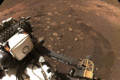Nasin rover se prvi put provozao po Marsu: Nove zapanjujuće fotografije stigle na Zemlju