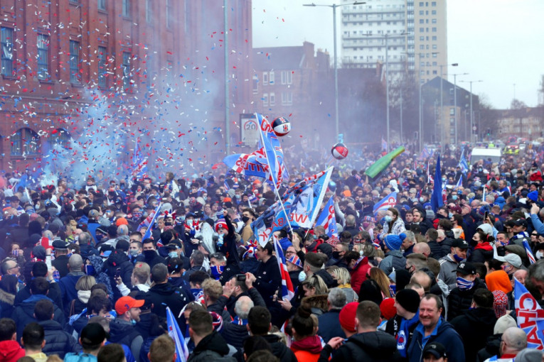 Slavlje na ulicama Glazgova: Svi u plavom, Rendžers ponovo dominira u Škotskoj