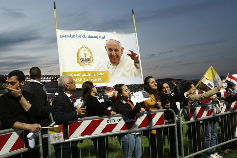Papa napustio Irak: Na rastanku poručio jedno (VIDEO, FOTO)