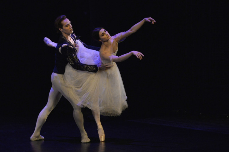 Svojevrsnim spektaklom „Njujork siti balet“ oduševio publiku na otvaranju 18. Beogradskog festivala igre