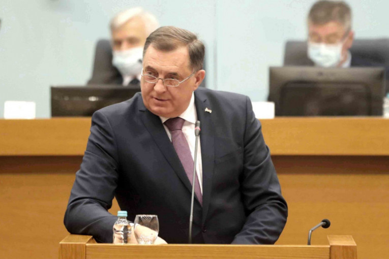 Dodik reagovao na predlog Slovenije: "Non-pejper? Republika Srpska je već napravila svoj!"