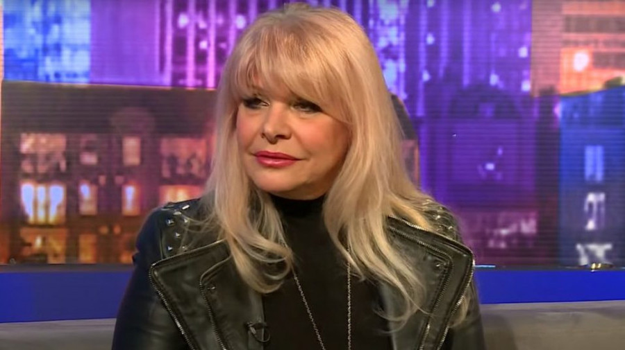 Pevač je Hanki slao eksplicitne fotke, a sad joj se ovako obratio: Ljubavi moja nesuđena! (FOTO)