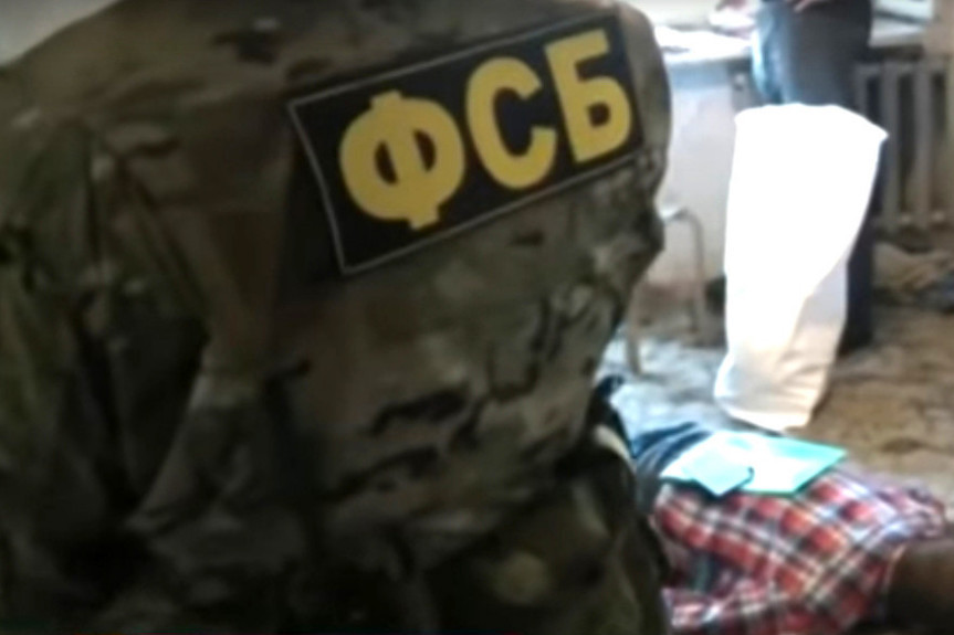 Sprečen teroristički napad u Rusiji: Kod tinejdžera pronađeno uputstvo za izradu eksplozivnih naprava(VIDEO)