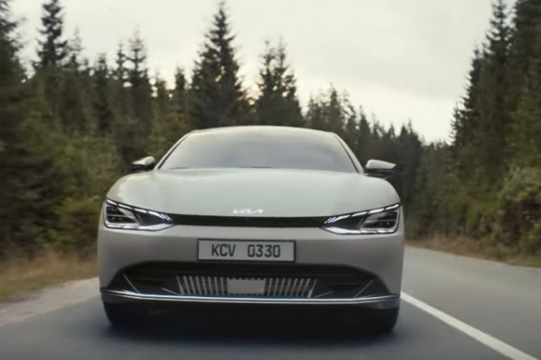 Uoči premijere "Kia" pokazala svoj novi električni model EV6 (VIDEO)