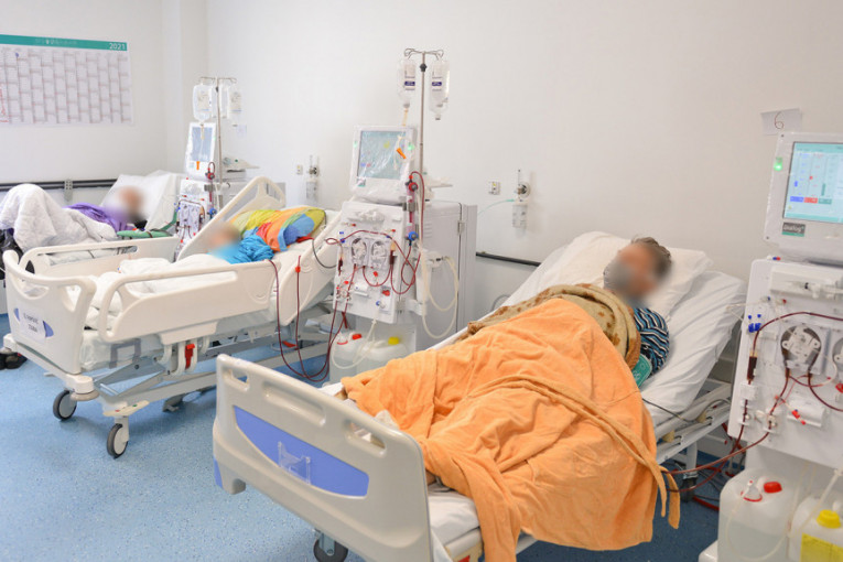 U Srbiji kritično! Oko 90 odsto pacijenata zahteva hitnu hospitalizaciju, a kapaciteti u kovid bolnicama su na izmaku