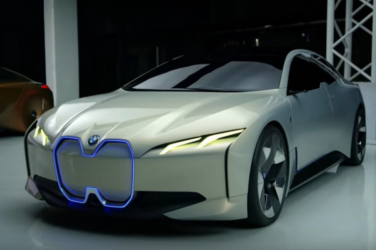Stigao je i4, prvi serijski električni BMW u limuzinskom izdanju (VIDEO)