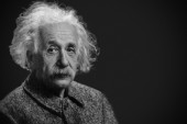 Pismo Ajnštajna sa formulom E=mc2 prodato za 1.200.000 dolara