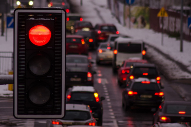 U zamci crvenog i zelenog svetla: Ovi semafori zadaju najveće glavobolje vozačima i pešacima