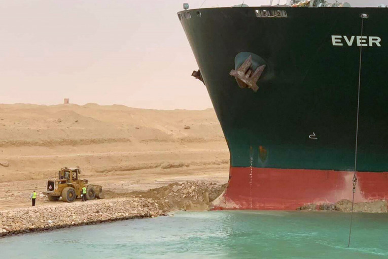 Jedan čovek se enormno obogatio od krize u Sueckom kanalu: Bio pred bankrotom, a onda se desio neočekivani obrt (VIDEO)