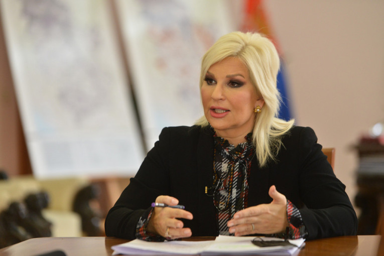 Ministarka Mihajlović o aferi "Prisluškivanje": Ukoliko se neko iz SNS-a bavio time, treba da podnese ostavku