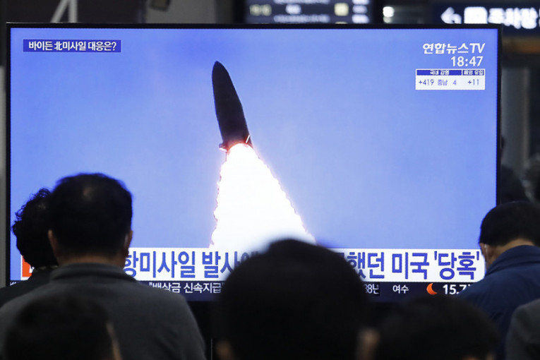 Kim Džong Un ponovo provocira: Severna Koreja ispalila još dva projektila, Japan odmah reagovao