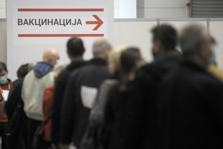 Određen kućni pritvor i drugom volonteru: Falsifikovali potvrde o vakcinaciji osobama koje nisu ni primile cepivo?